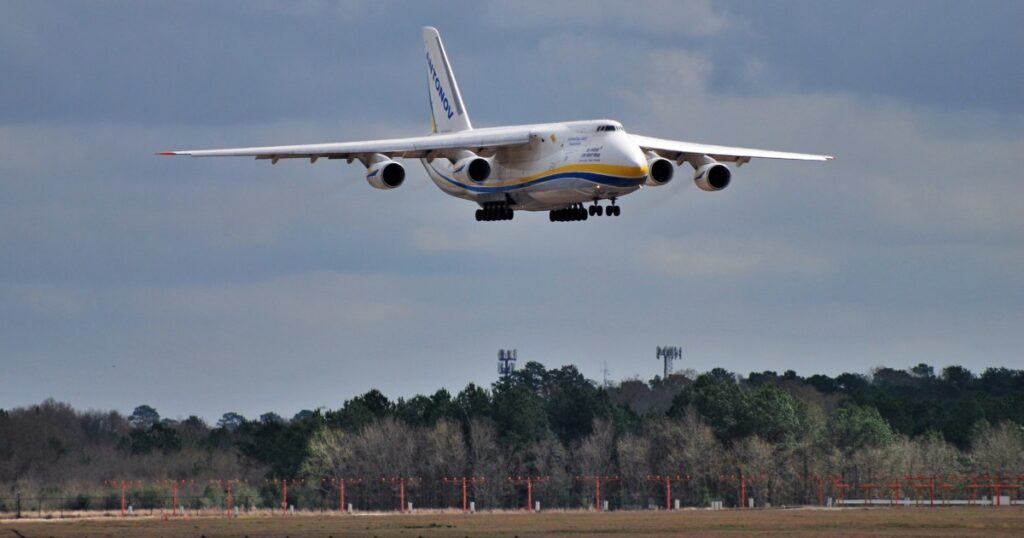 Antonow-An-124