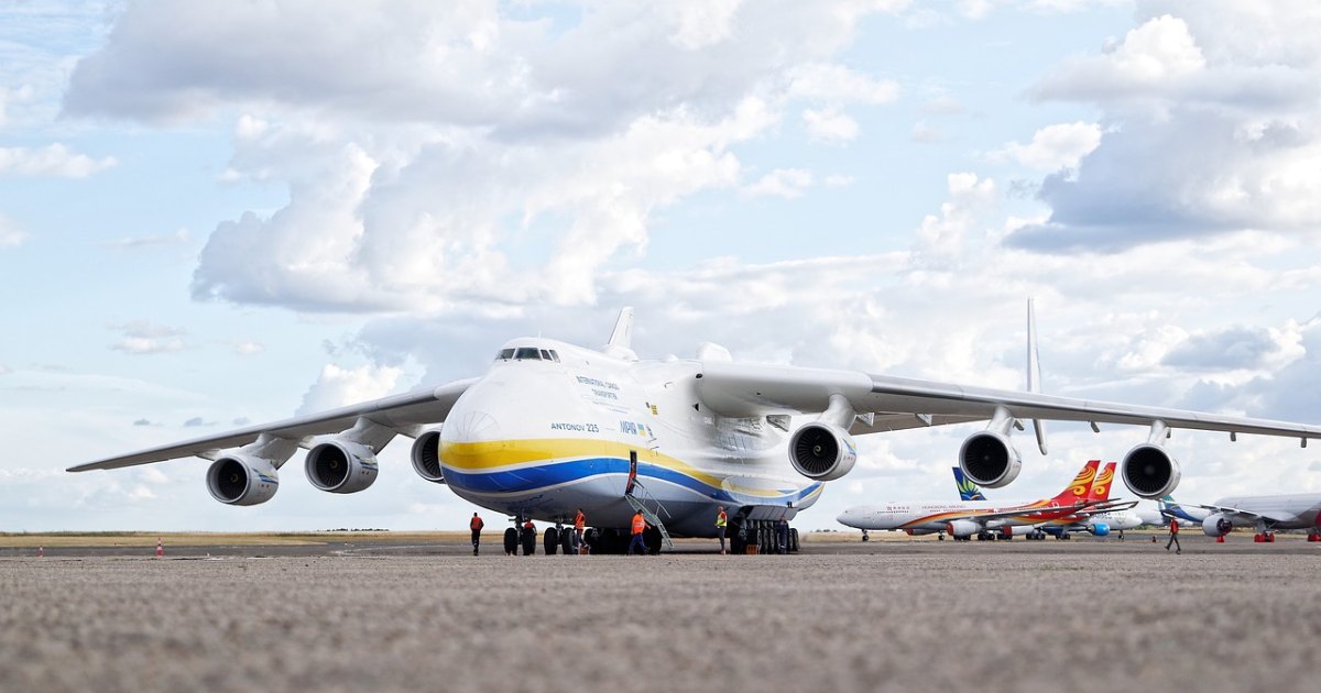 All about the biggest aircrafts in the world - Flightright